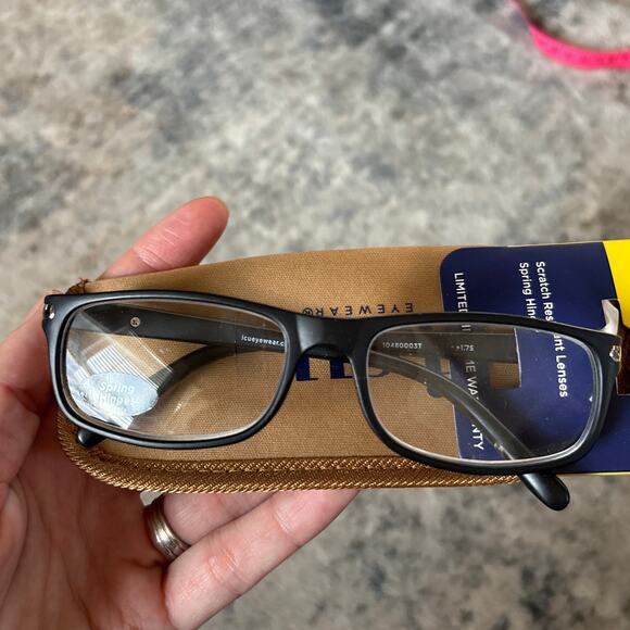 Icu Eyewear Non Prescription Reading Glasses Henderson Black +1.75 With New Case - Picture 2 of 3